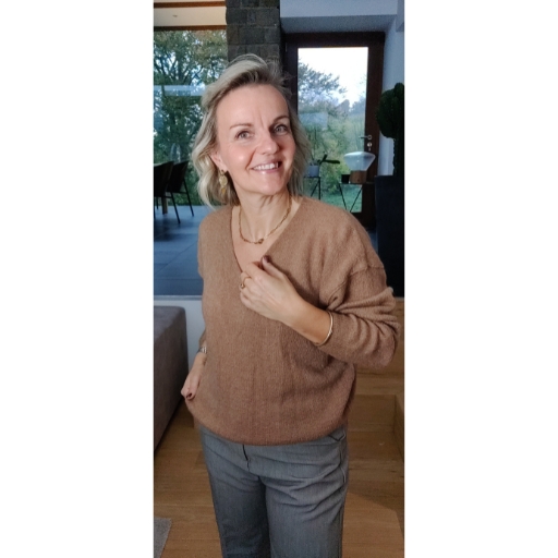 eleaka pull edmee camel1.jpg