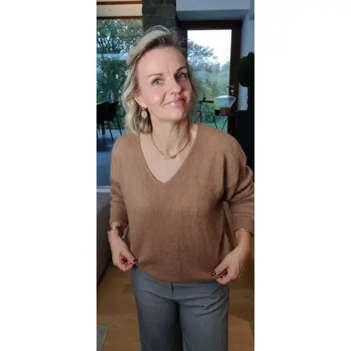 eleaka pull edmee camel 3.webp