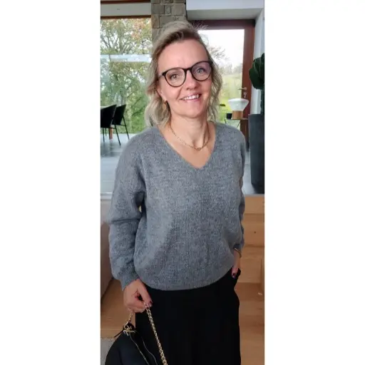 eleaka pull edmee gris 3.webp