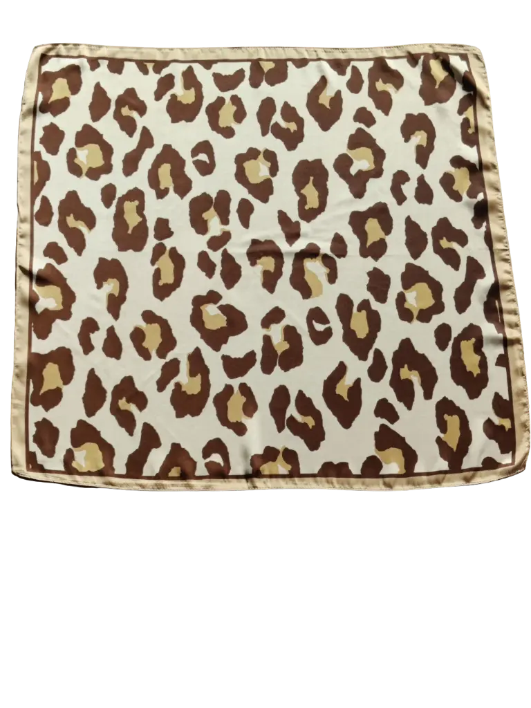 eleaka_foulard_felin_3.webp
