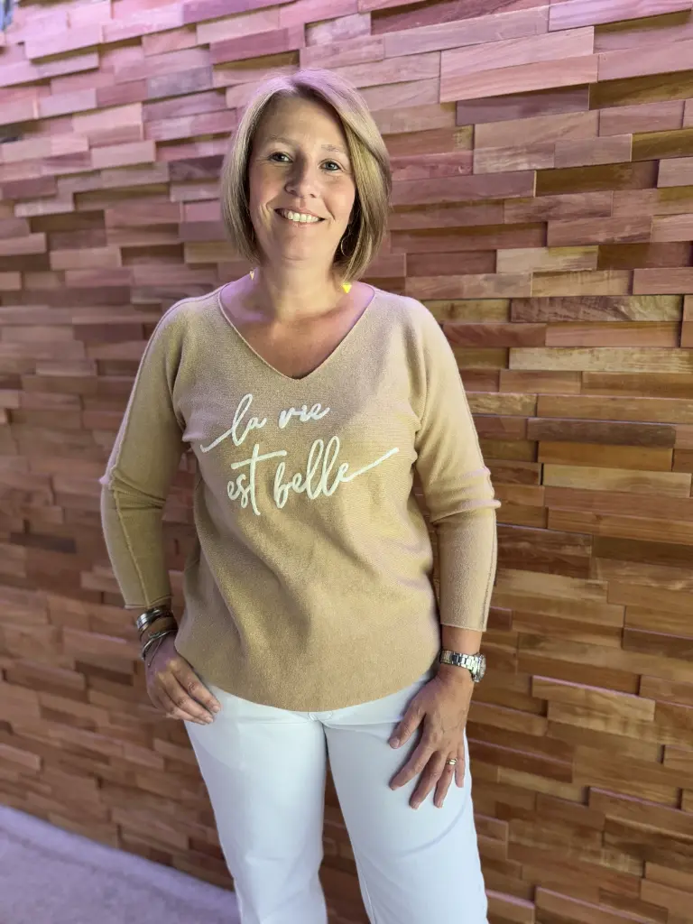 IMG_E8539 (Custom).webp