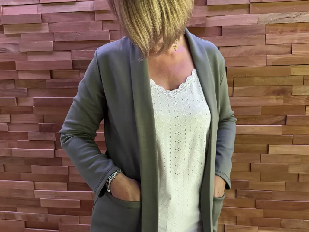 IMG_8585 (Custom).webp