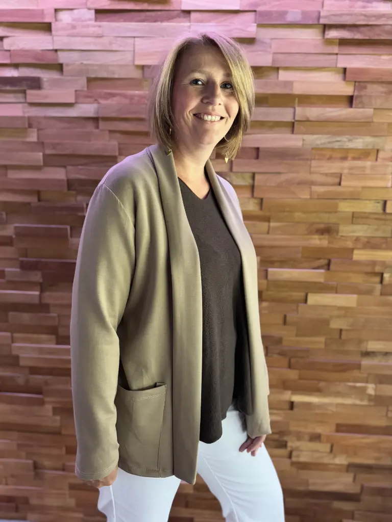 IMG_E8559 (Custom).webp