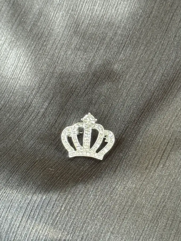 Broche Royale